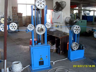 電線(xiàn)電纜押出機(jī)3